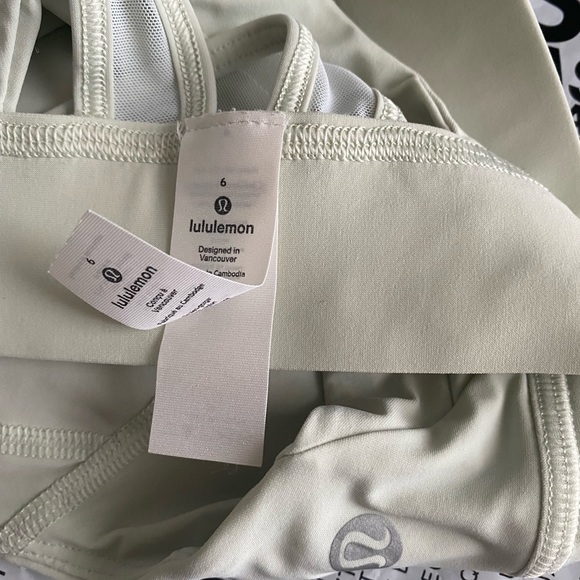 Lululemon Mint Green Sport Bra - Picture 3 of 4